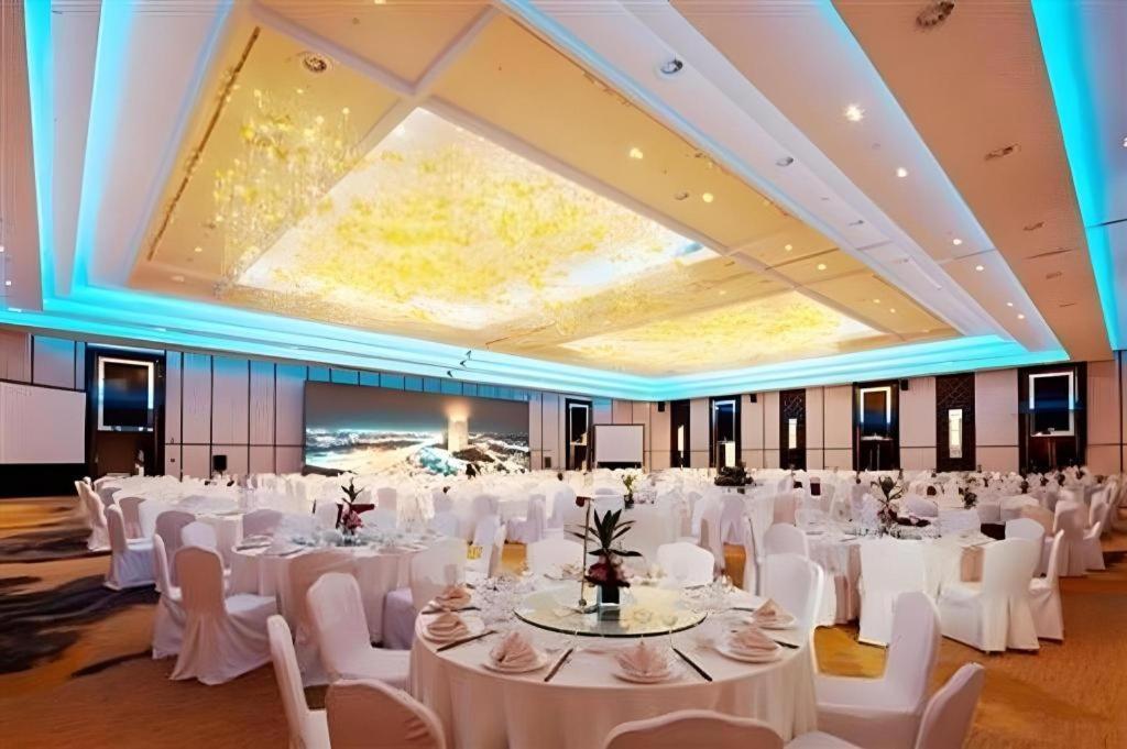New Century Hangzhou Grand Hotel Exterior photo
